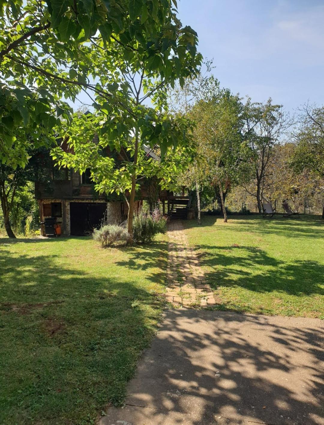 Log Cabin Belgrado Buitenkant foto
